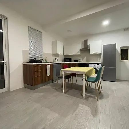 Bugibba Three Bedroom Fully Ac Apartment Next To The Sea * St. Paul's Bay