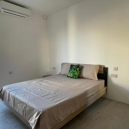 Apartment Bugibba Three Bedroom Fully Ac Apartment Next To The Sea *
